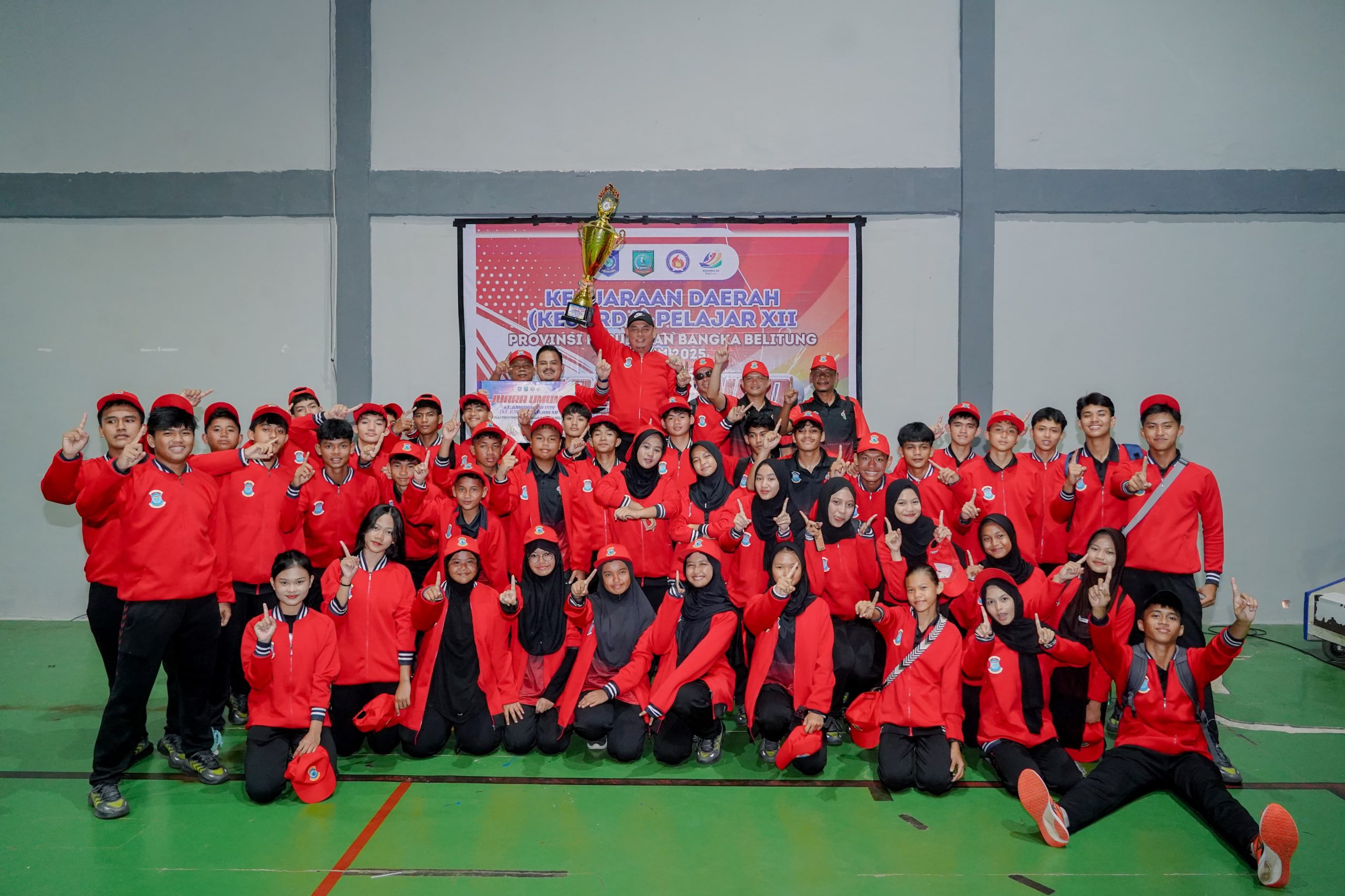 Foto: Para Kontingen Pangkalpinang berhasil sabet juara umum dalam ajang Kejurda 2025 di Belitung Timur Tingkat Pelajar (Dok.ist)