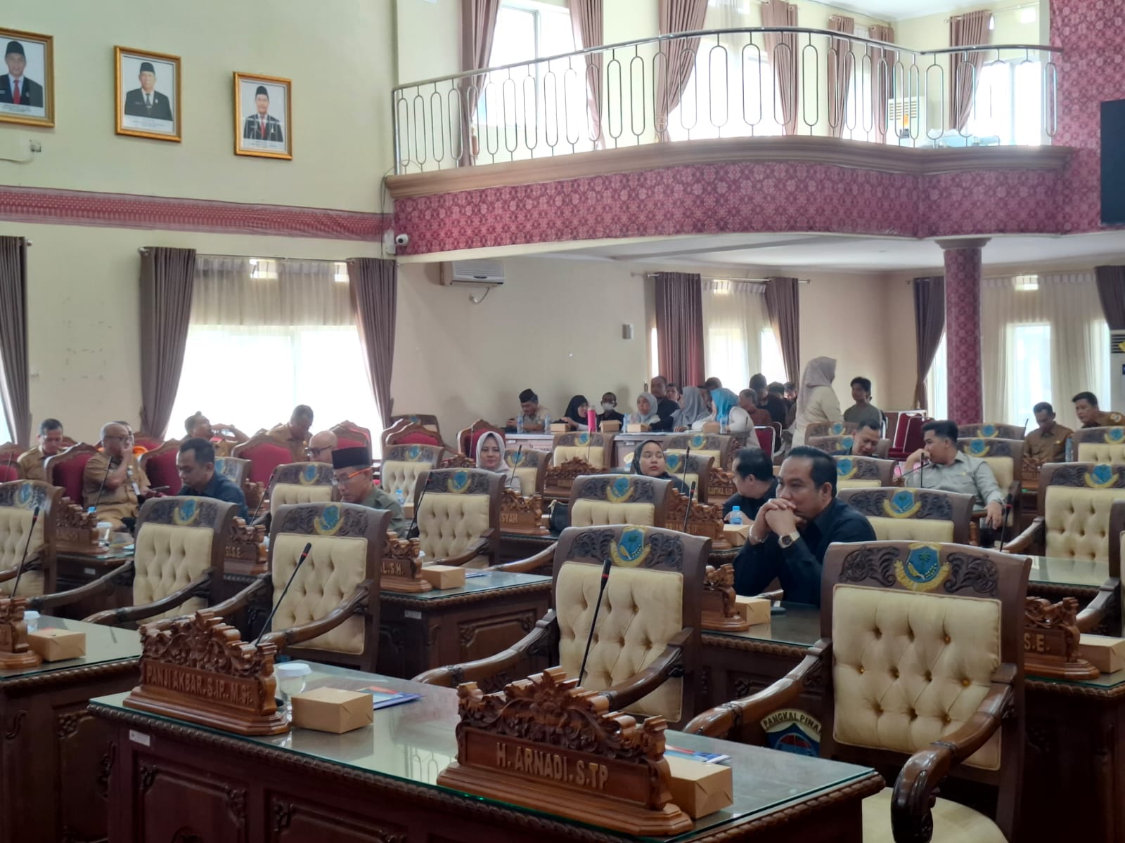 Foto: Gedung Paripurna DPRD kota Pangkalpinang terlihat sepi dari wakil rakyat. (Dok.ist)